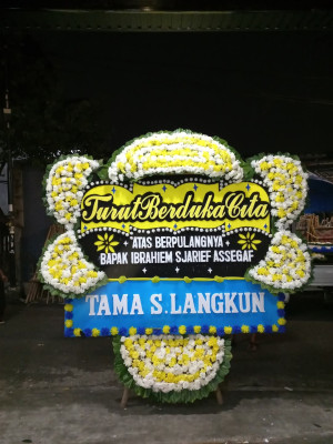 Papan Bunga Duka di Bungku Tengah